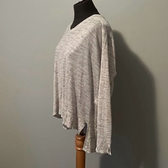 Primark Women's Gray High Low Hem Side Vent V-Neck Long Sleeve Top - Picture 2 of 7